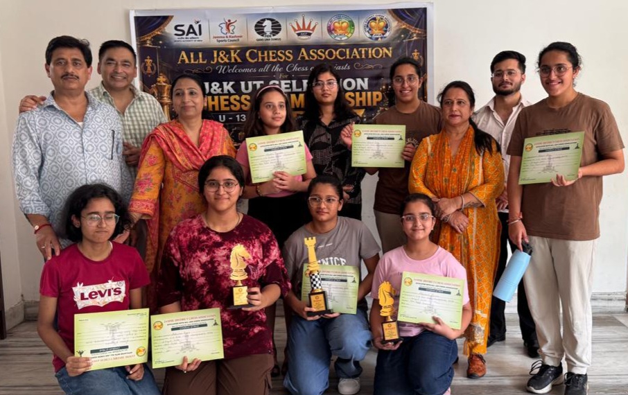 Aahana wins girls J&K U-17 Chess title 